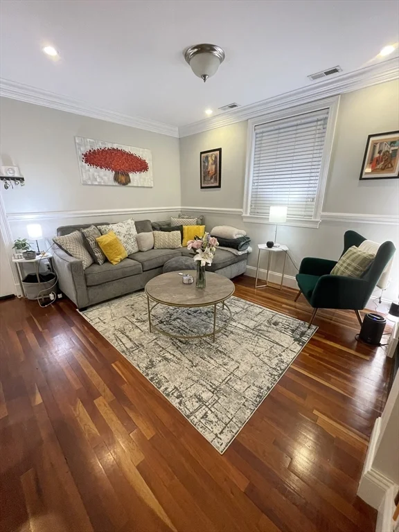 10 Mitchell St, South Boston