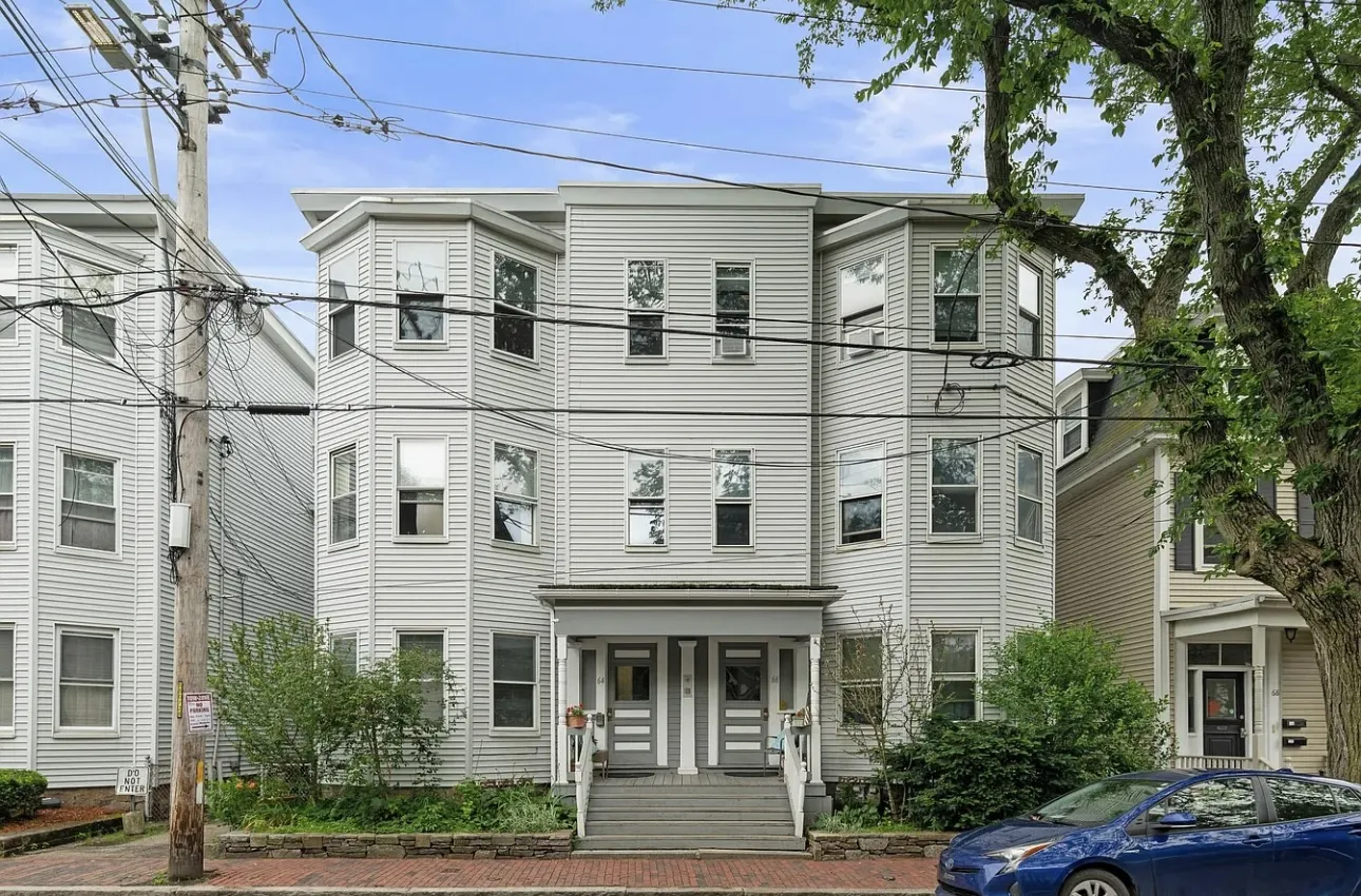 64 Pleasant St, Cambridgeport