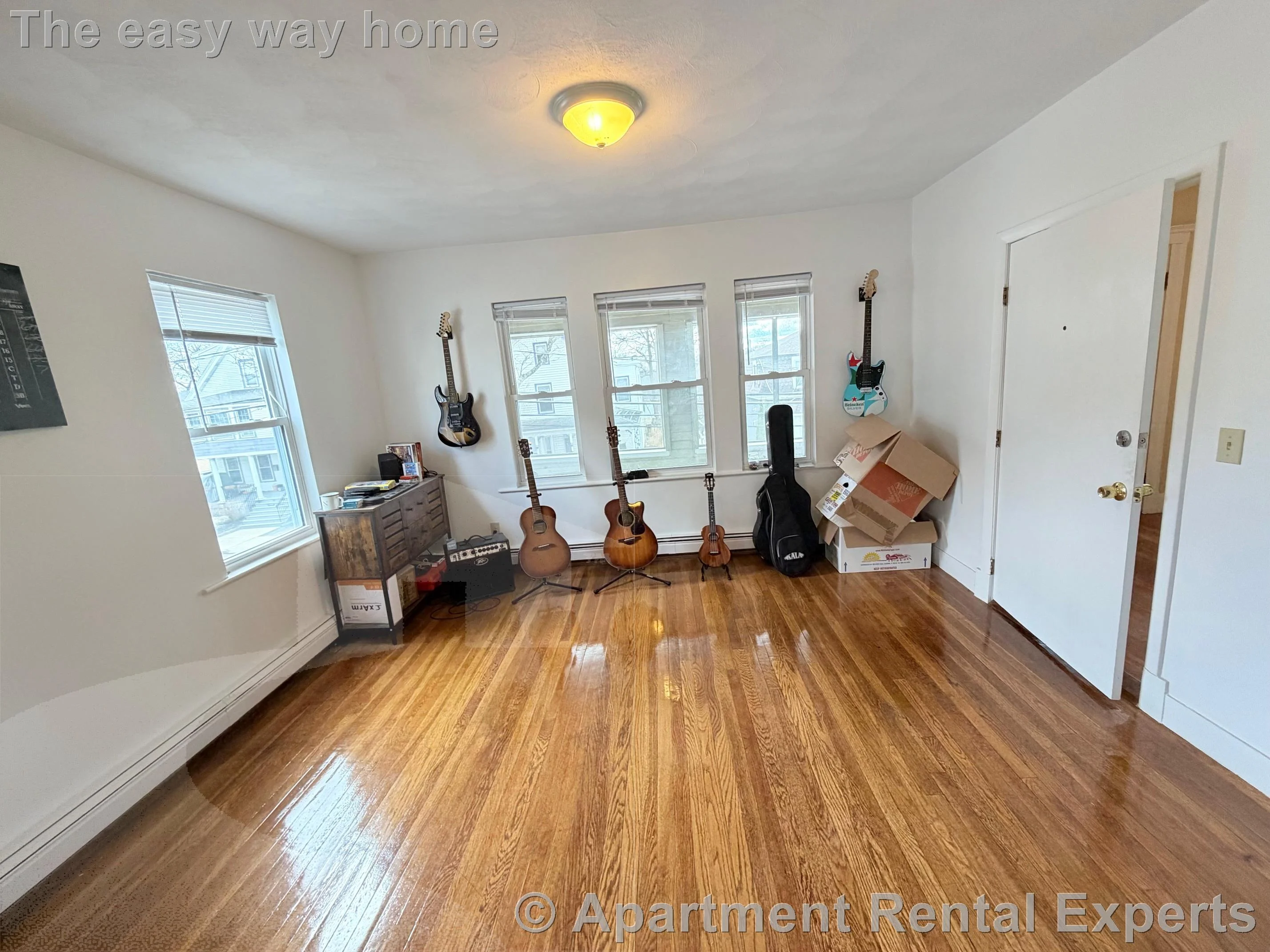 27 Conwell Ave, Teele Square