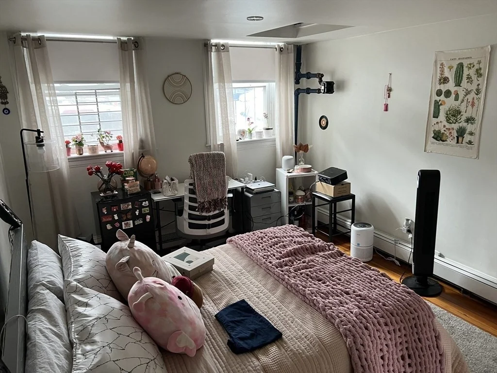 137 Peterborough St, Fenway