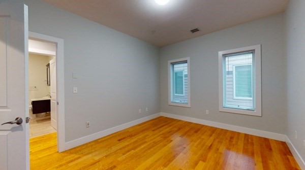 41 W 2nd St, South Boston