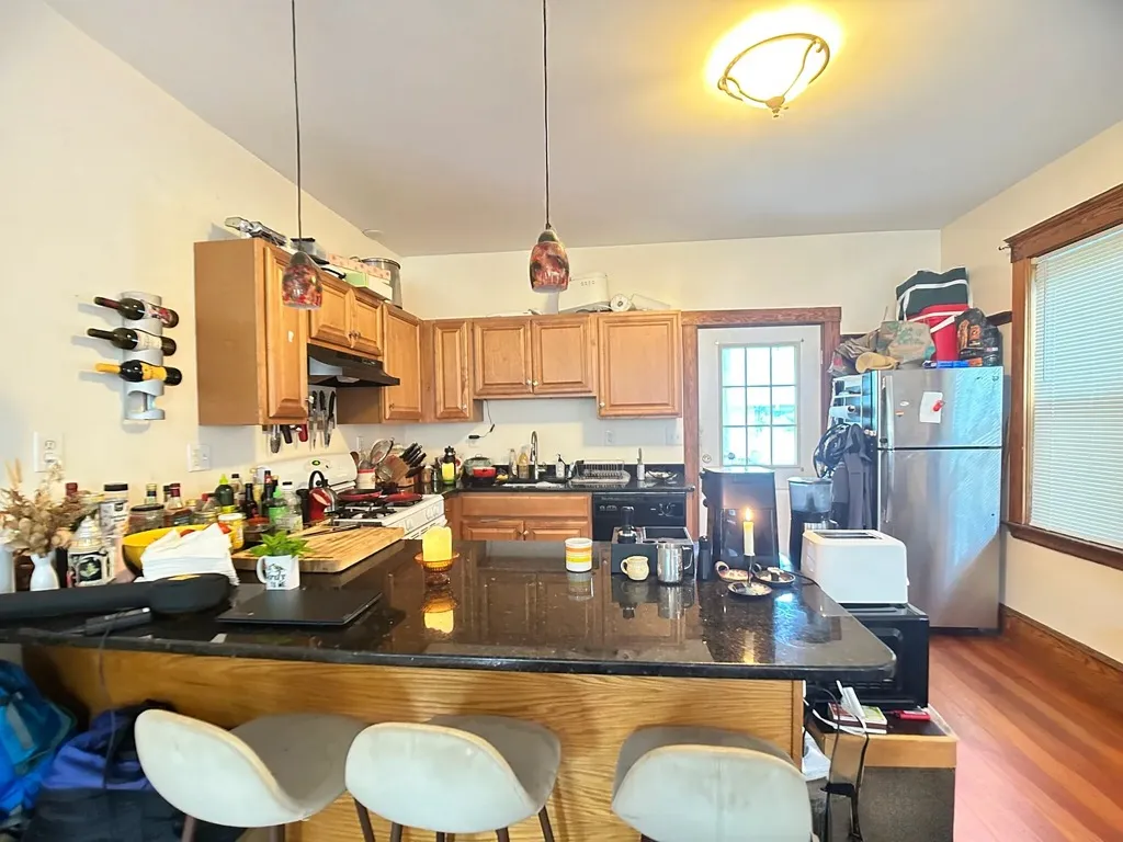 79 Capen St, Medford