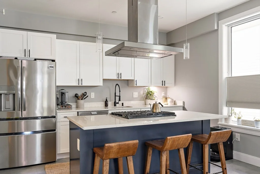 47 Morris St, East Boston