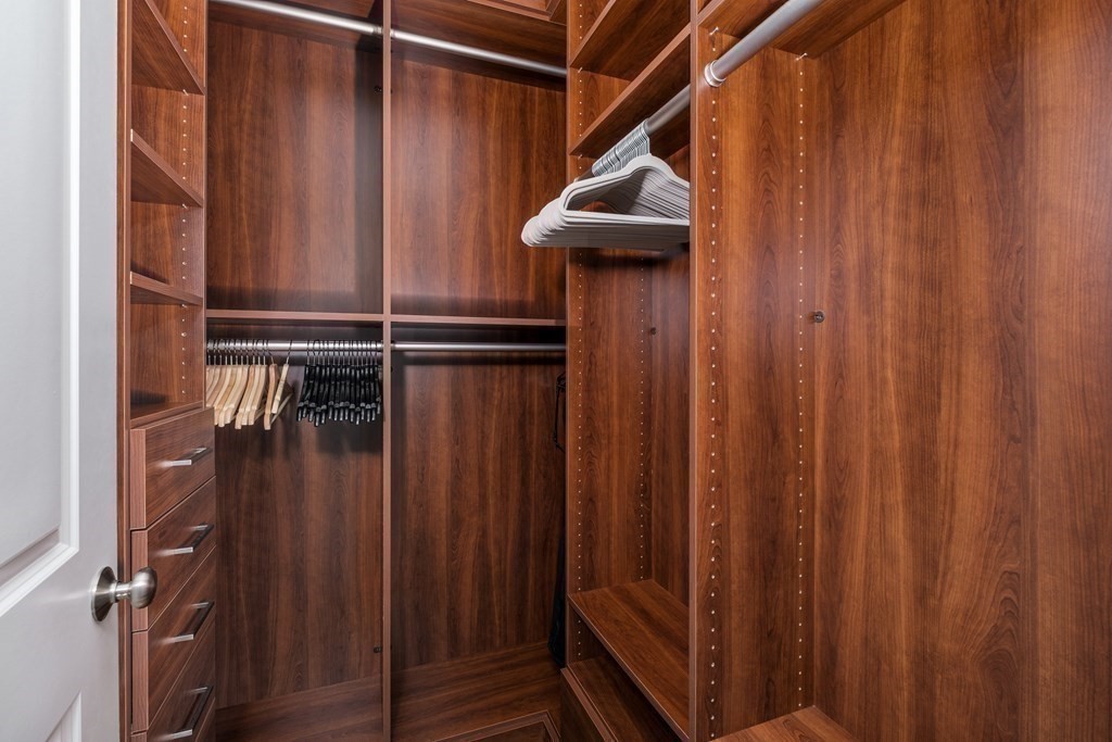 21 Bellevue Ave, Revere