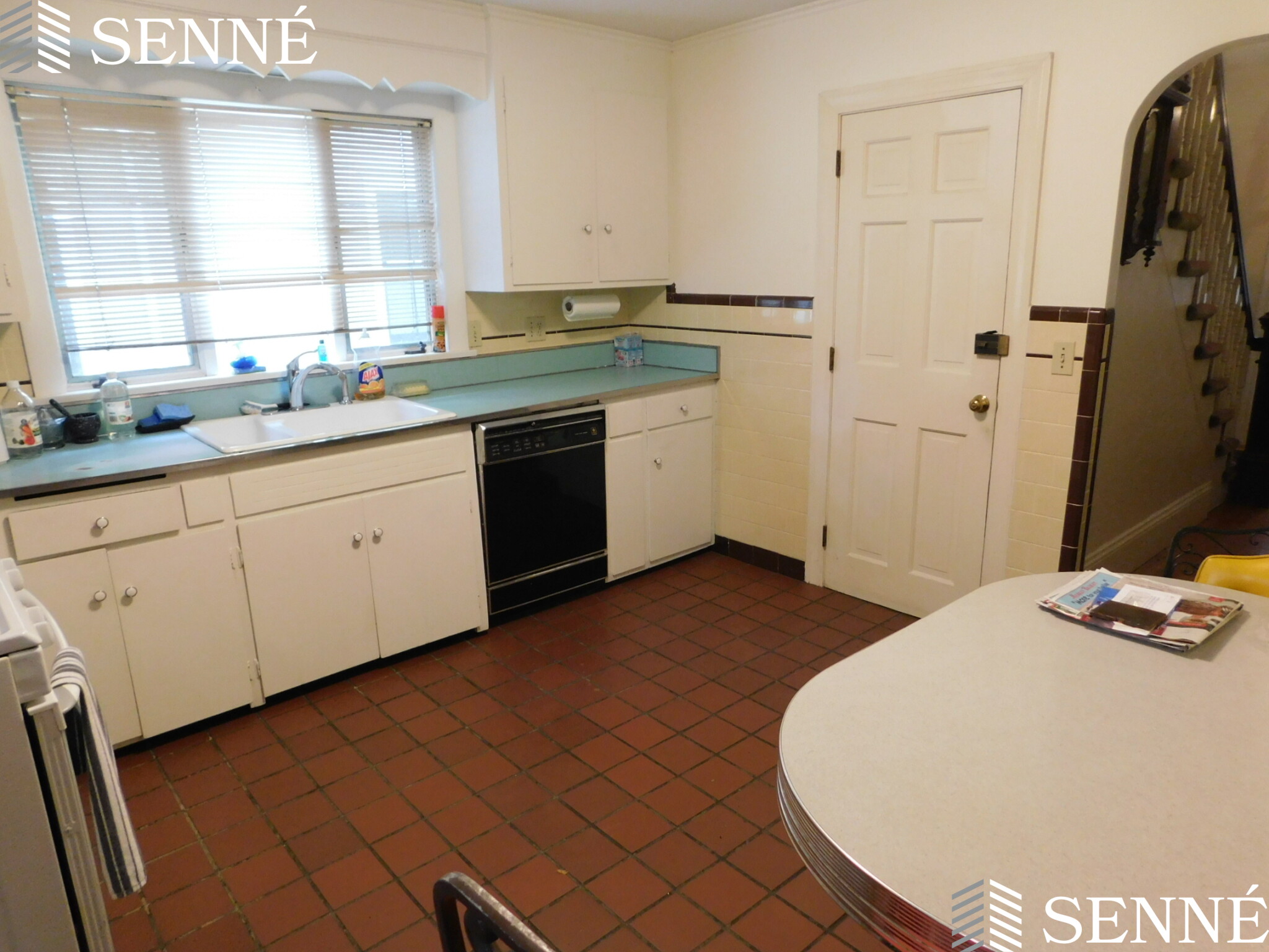 20 Saint James Ave, Davis Square