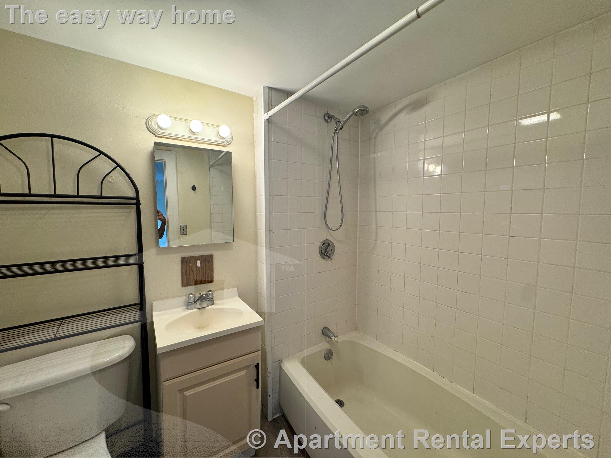 48 Bishop Allen Dr, Central Square