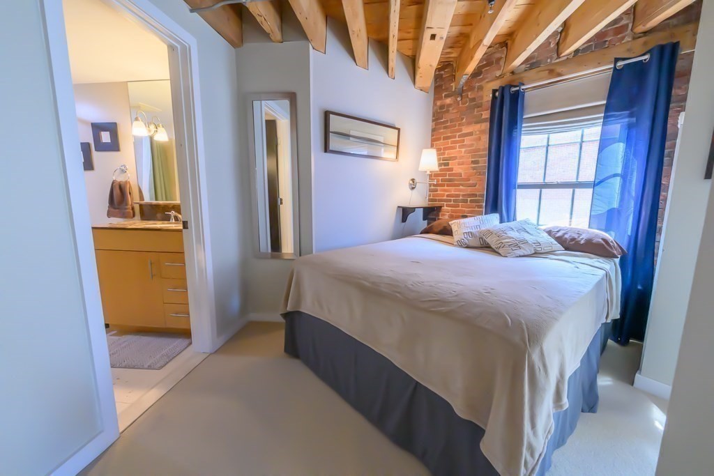 99-105 Broad, Waterfront