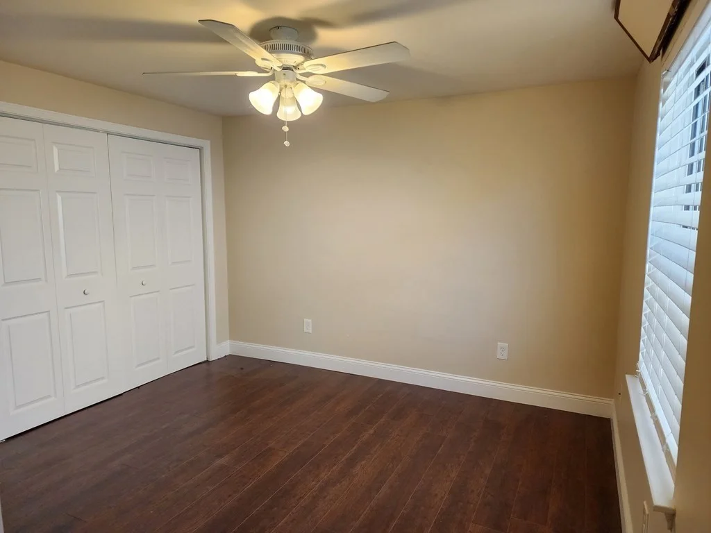 1 Old Colony Rd, Mansfield