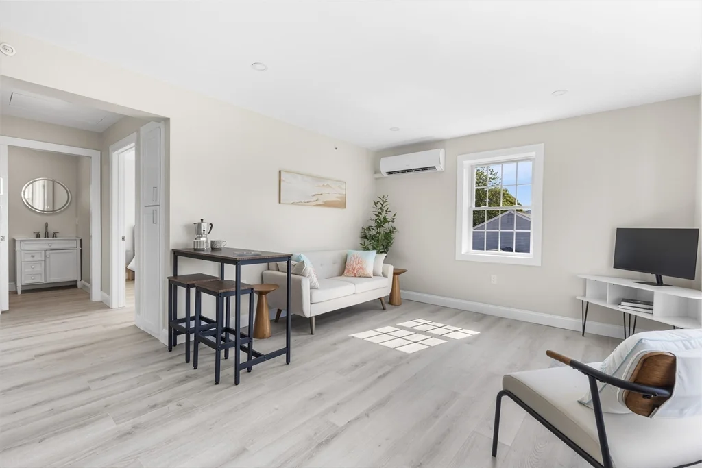 112 West Main, Barnstable