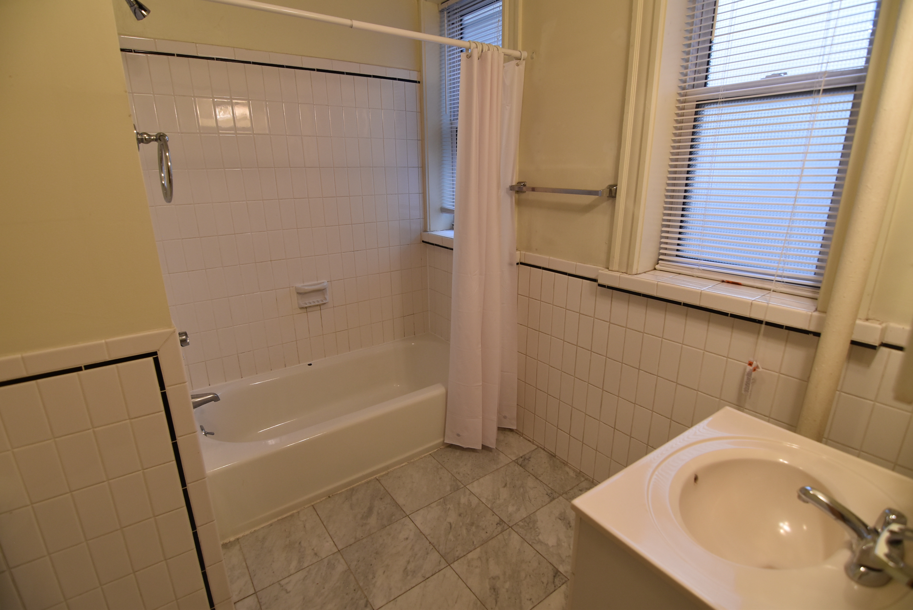 51 Queensberry St, Fenway