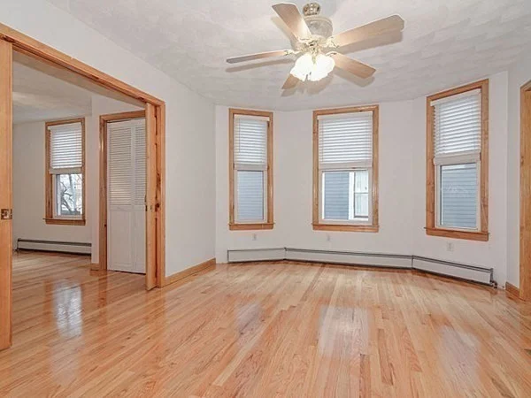 24 Burnside Ave, Spring Hill