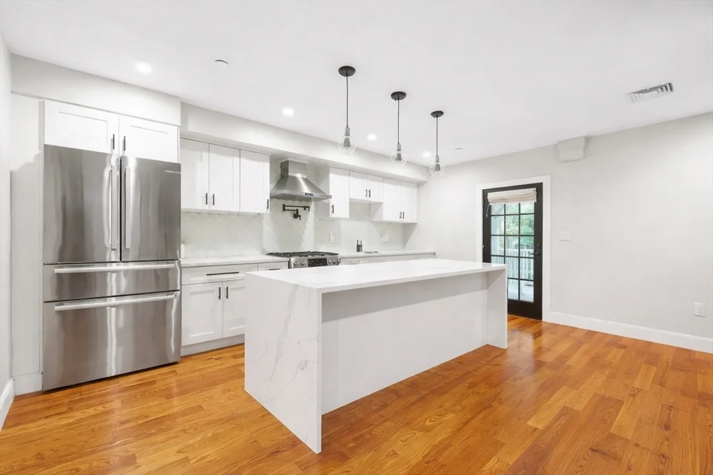 113-115 Falcon St, Eagle Hill