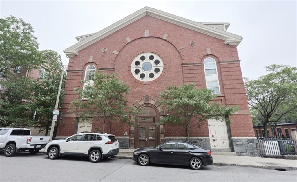 616 E 4th St, South Boston