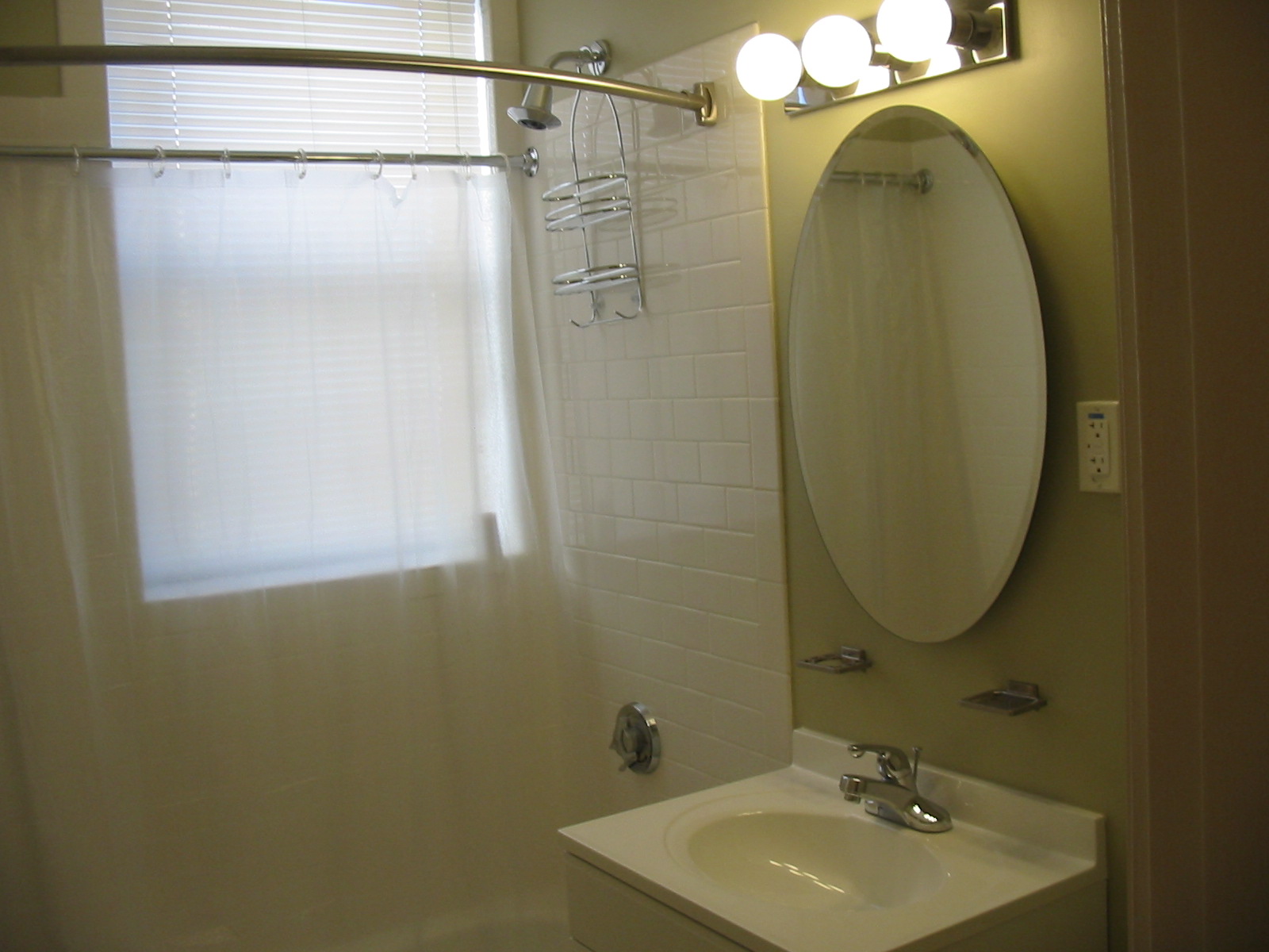 49 Burbank St, Fenway