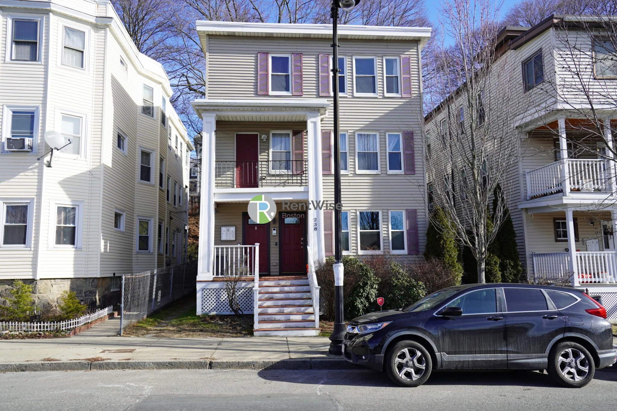 238 Hyde Park Ave, Jamaica Plain