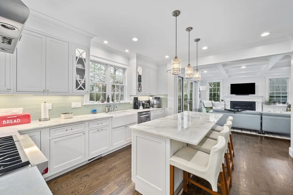 11 Woodhaven Rd, Waban