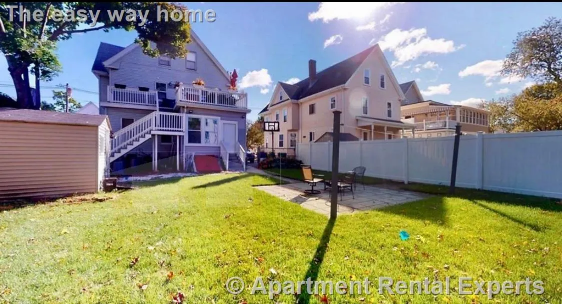 112 Dudley St, Medford Square