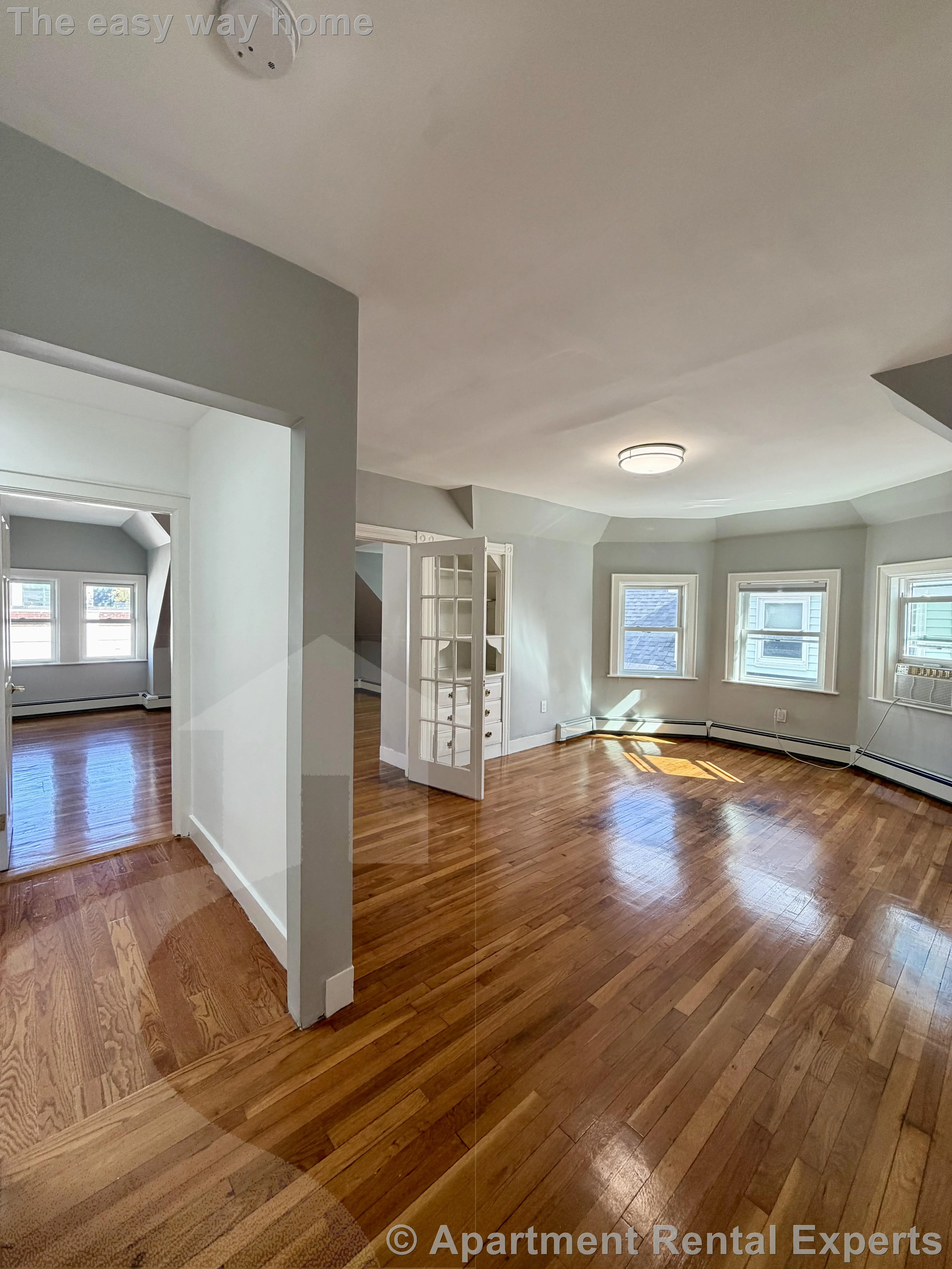 8 Marbury Terr, Jamaica Plain