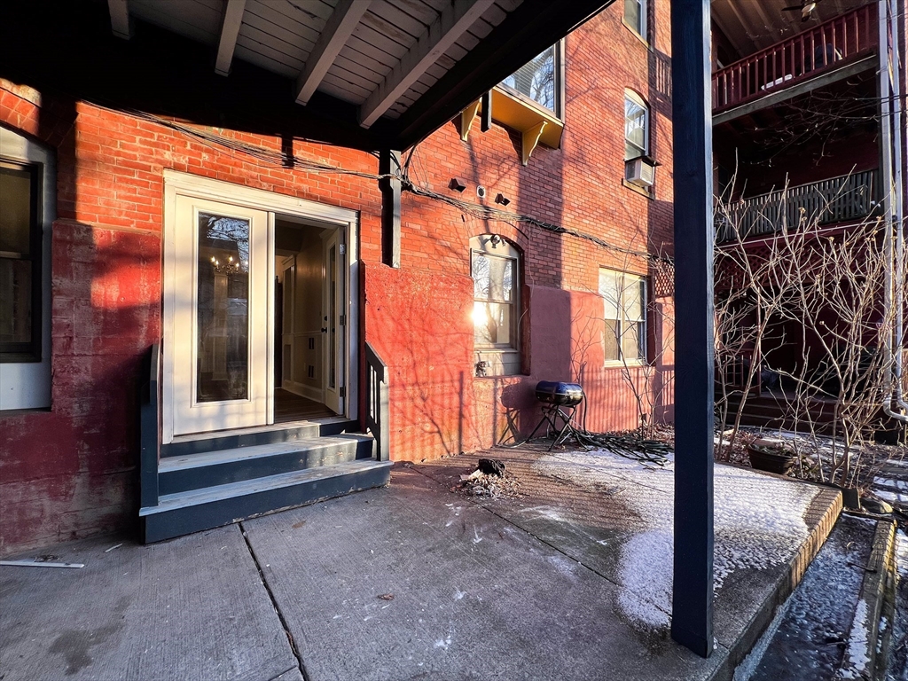 141 Longwood Ave, Coolidge Corner