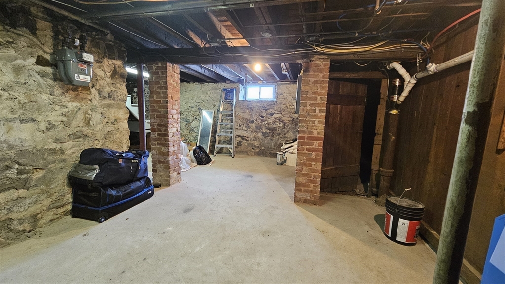 22 Belmont St, Watertown