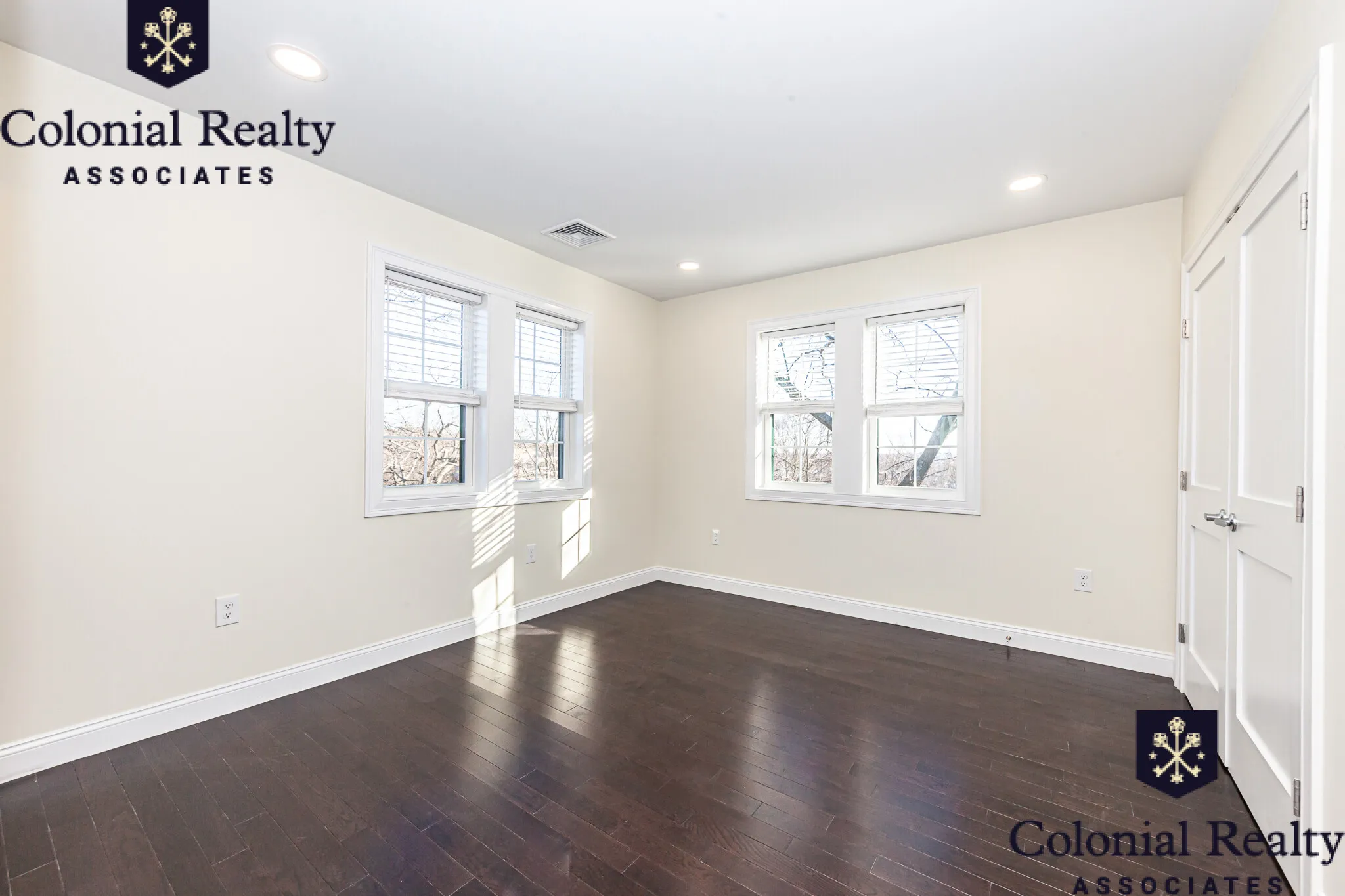 48 Caldwell Rd, West End