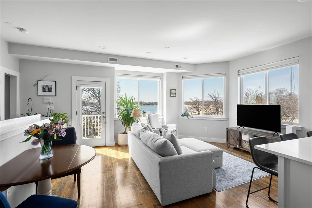 1400 Columbia Rd, South Boston