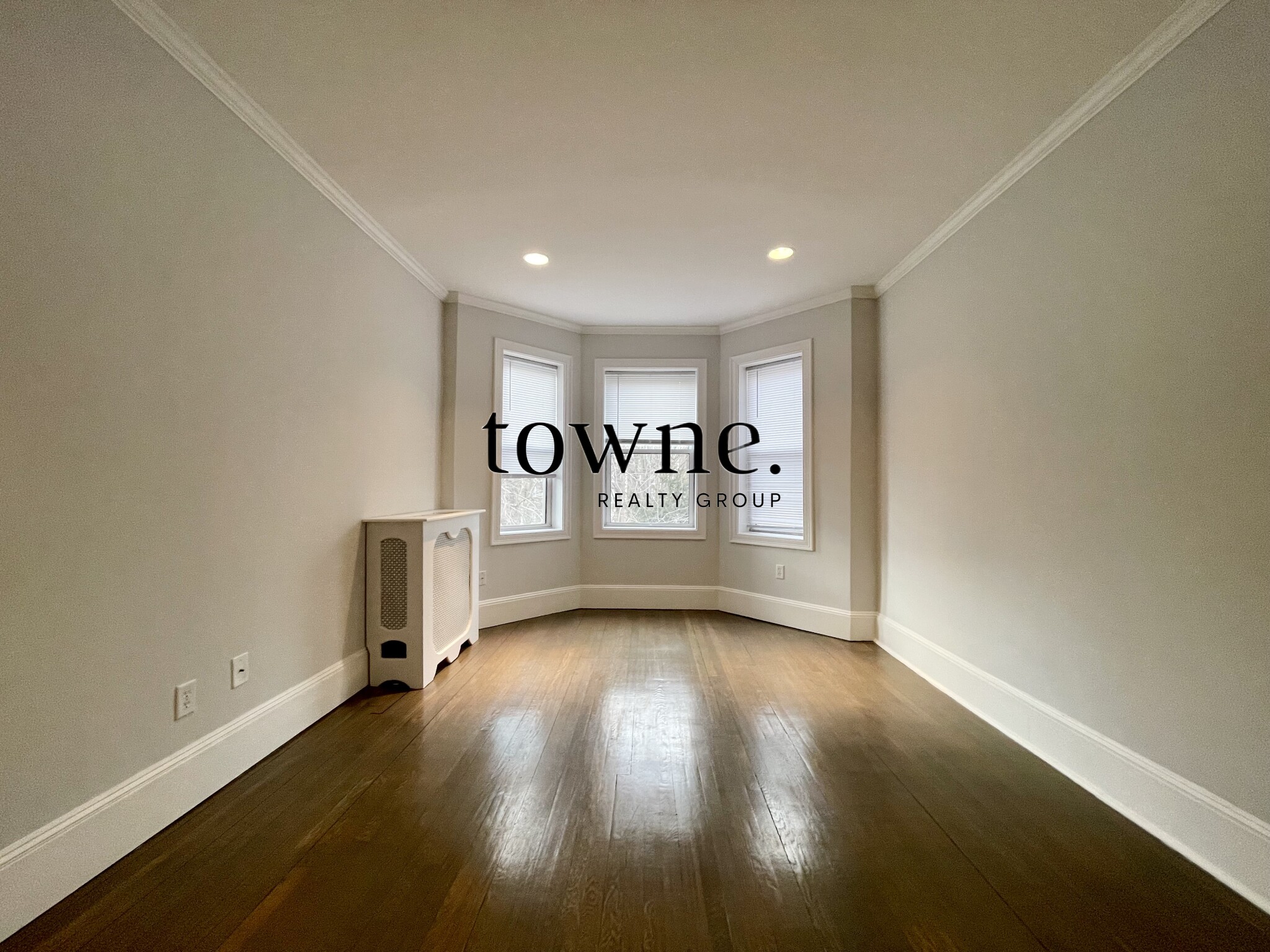 109 Queensberry St, Fenway