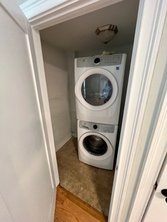 221 W 2nd St, South Boston