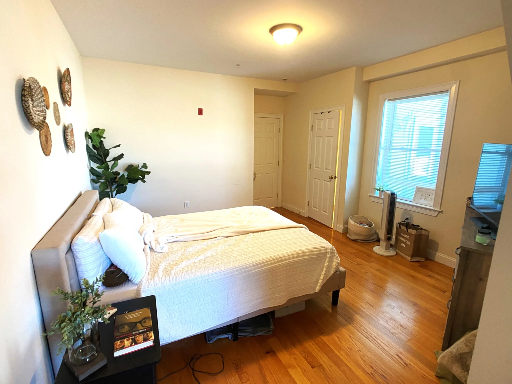 614 Main St, Medford