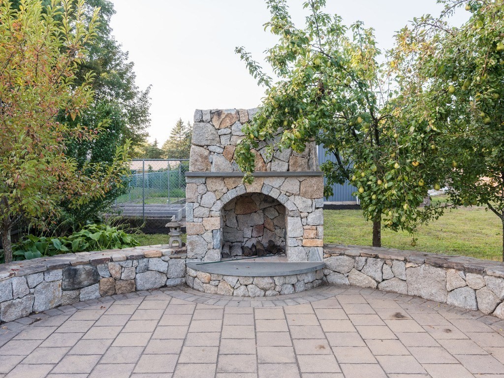 4 Arbetter, Framingham