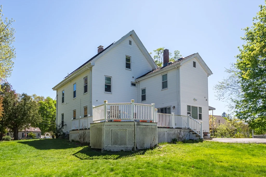 26 Pine St, Natick