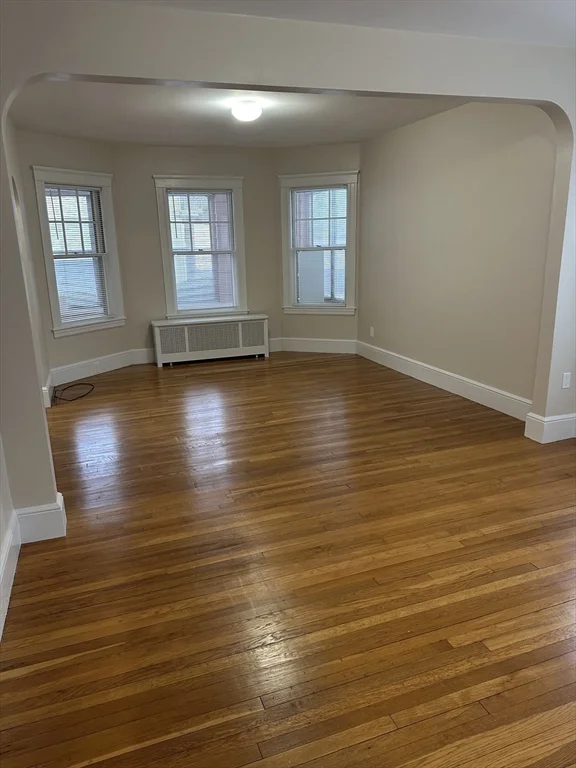 36 Raymond Ave, Salem