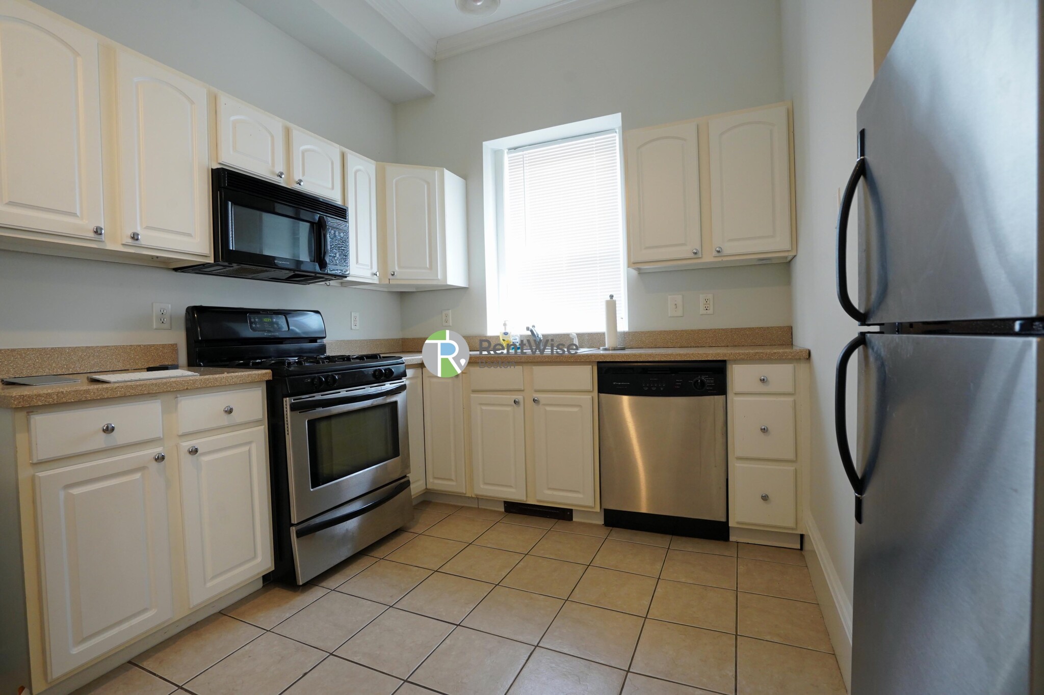 722 East 6th St, South Boston