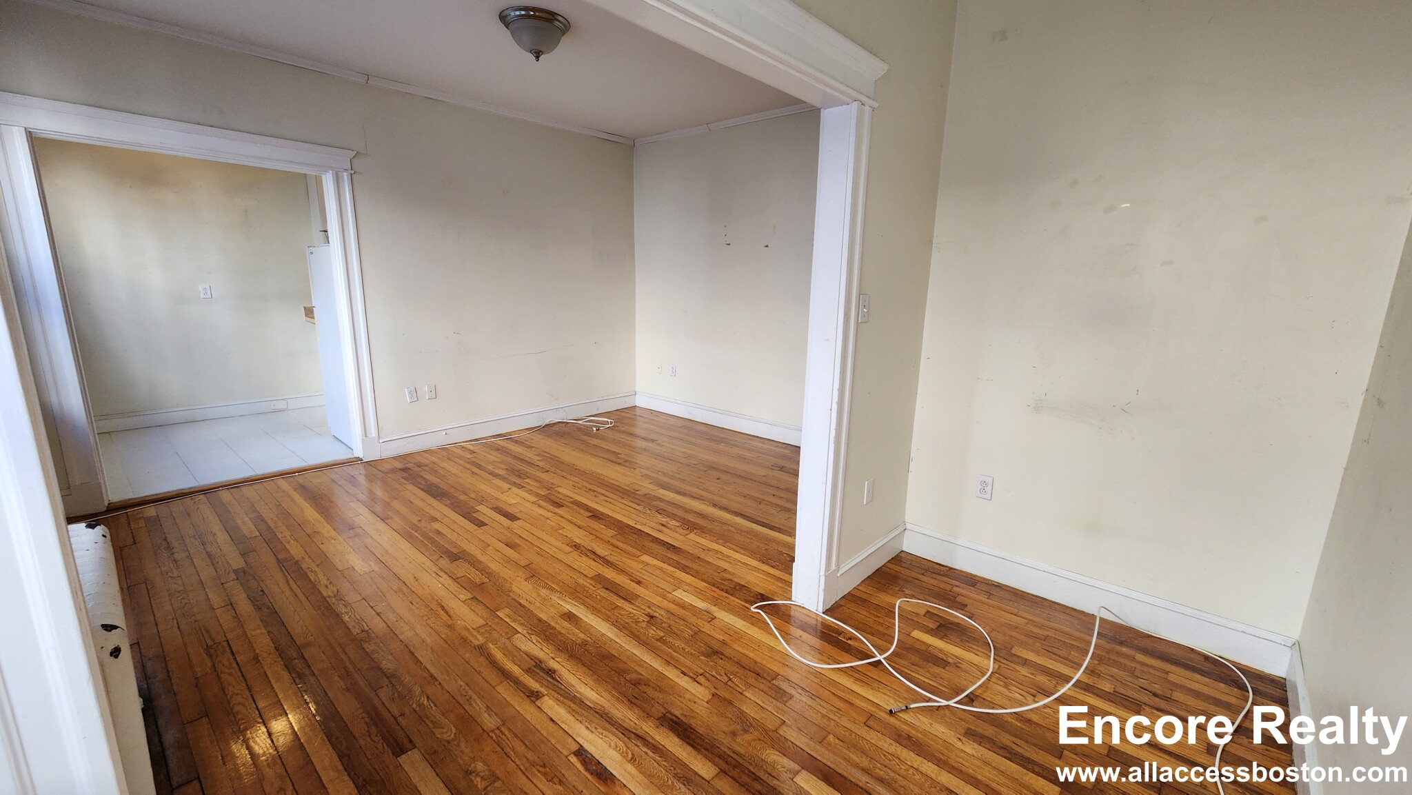 1637 Commonwealth Ave, Brighton