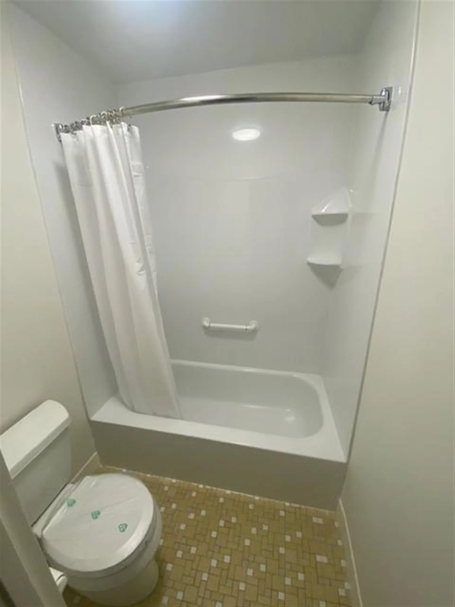 474 Broadway, Magoun Square