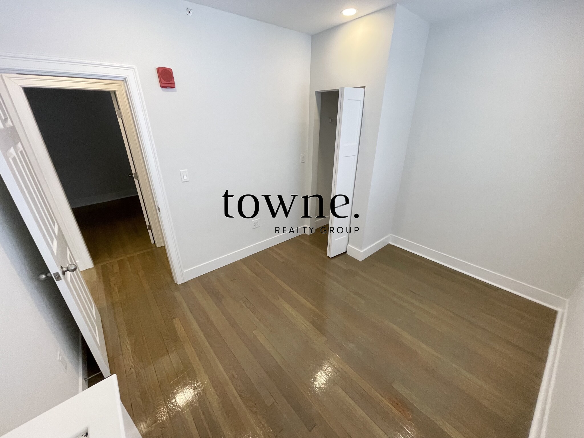 11 Peterborough St, Fenway