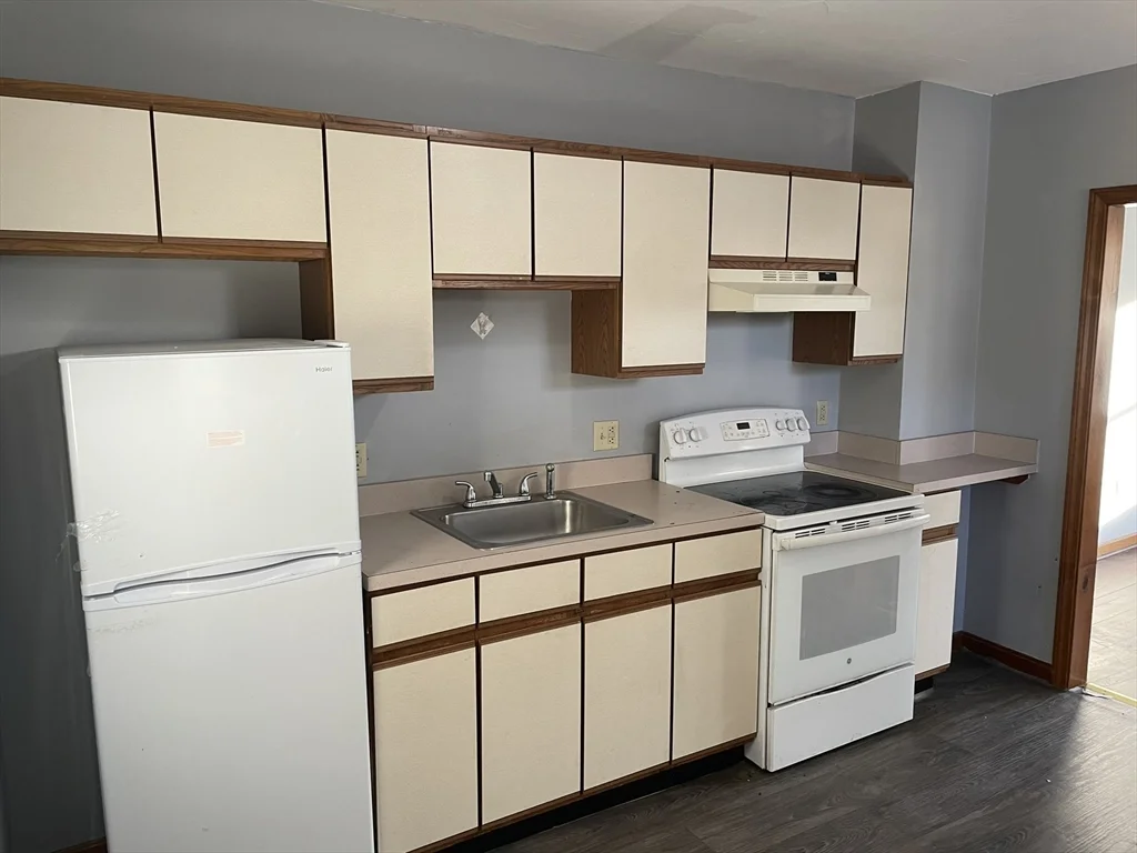 155 East Central St, Franklin