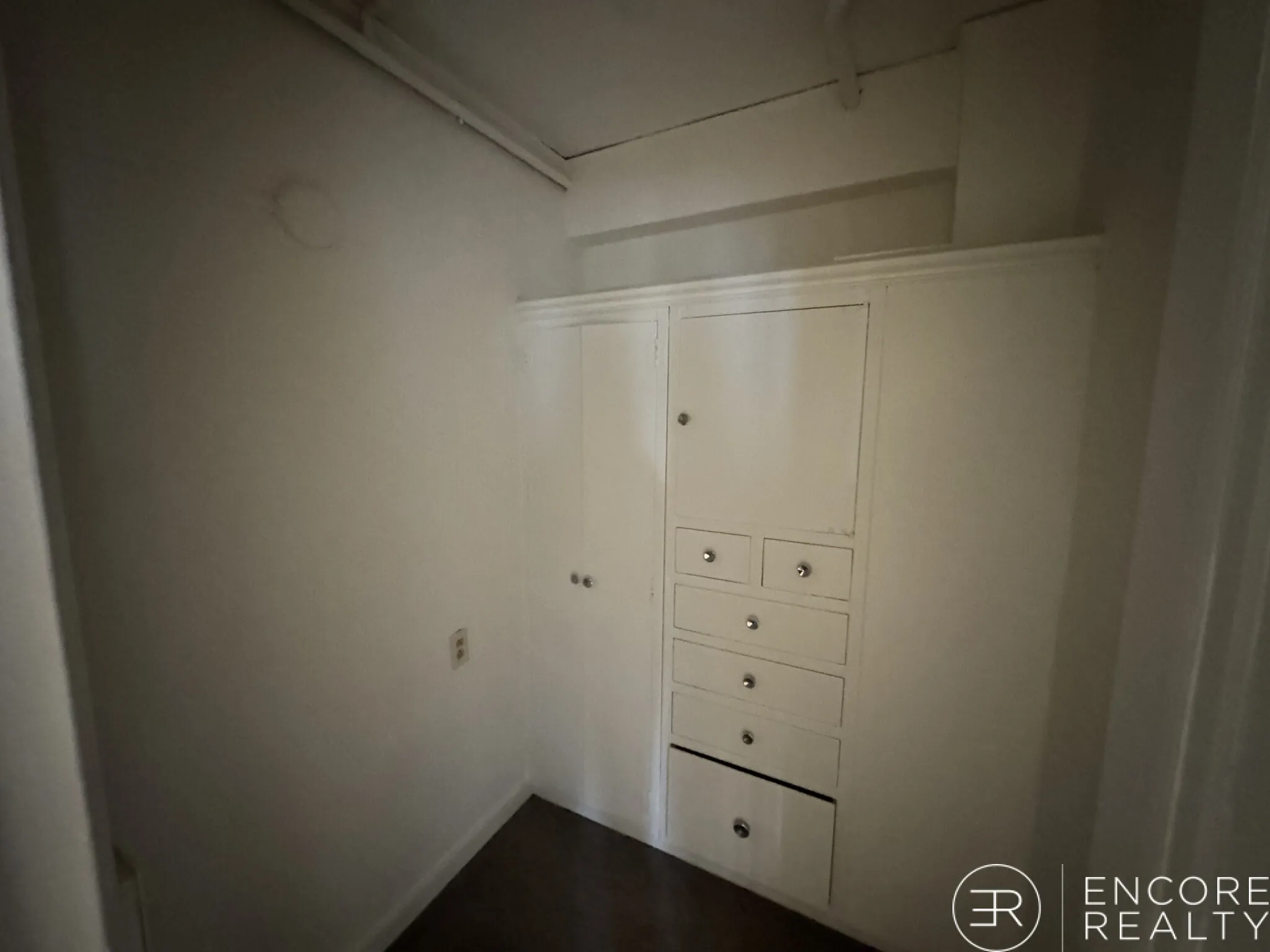 20 Chapel St, Longwood