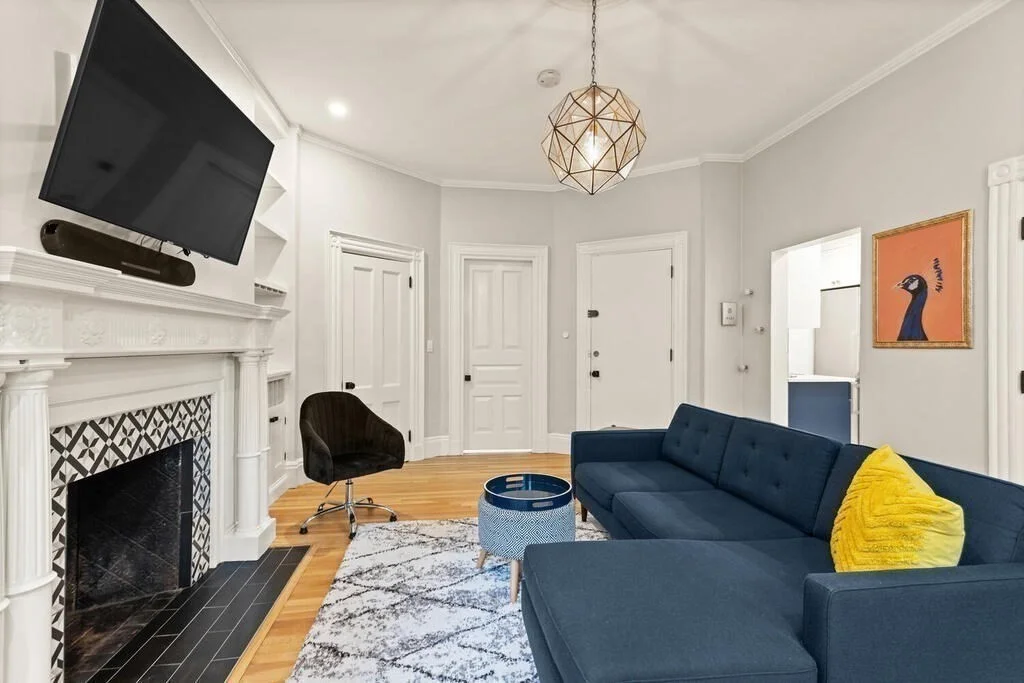 473 Beacon St, Back Bay