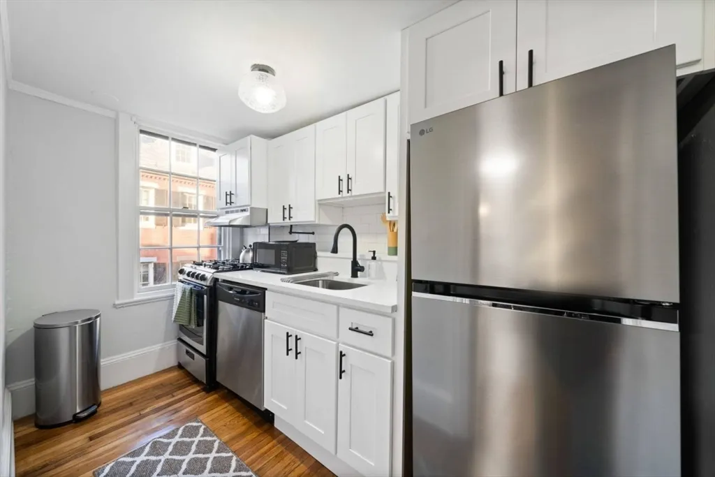 102 Revere St, Beacon Hill