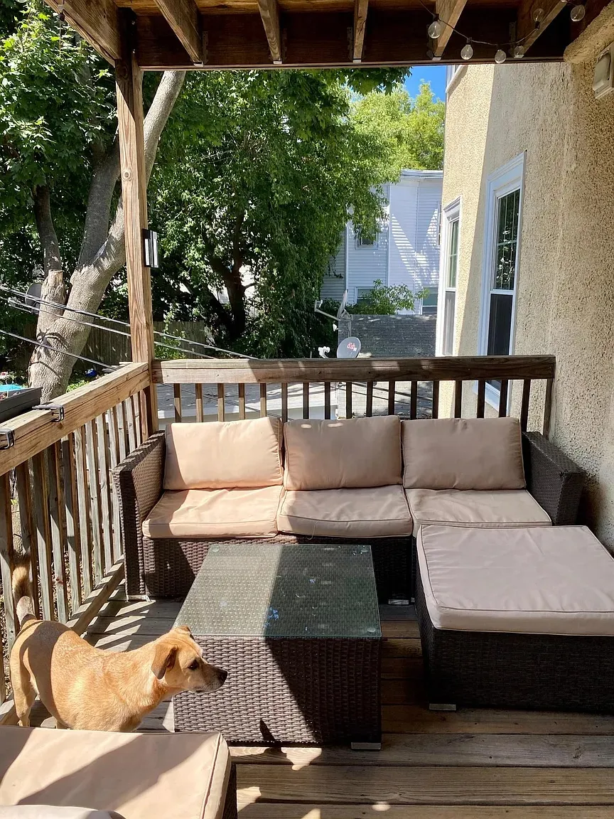 33 Main St, Winter Hill