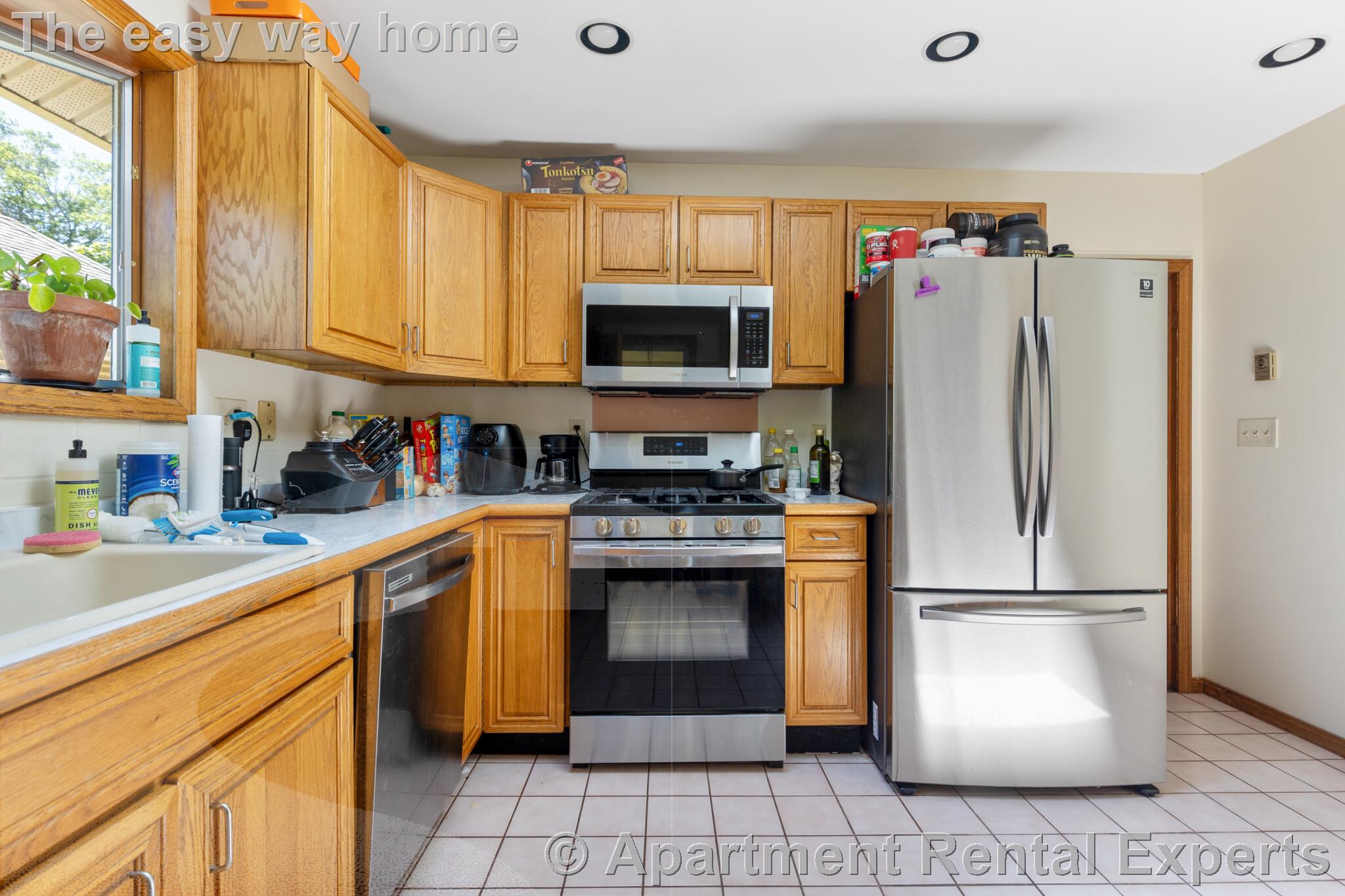 27 Murray Hill Rd, Davis Square