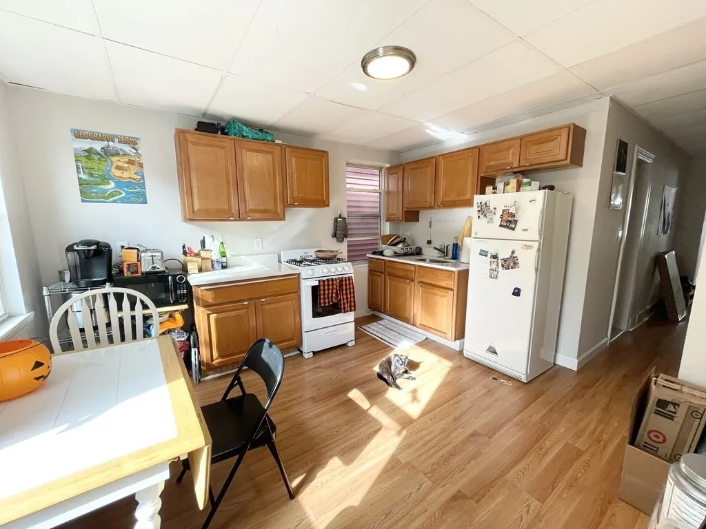 1572 Tremont St, Mission Hill