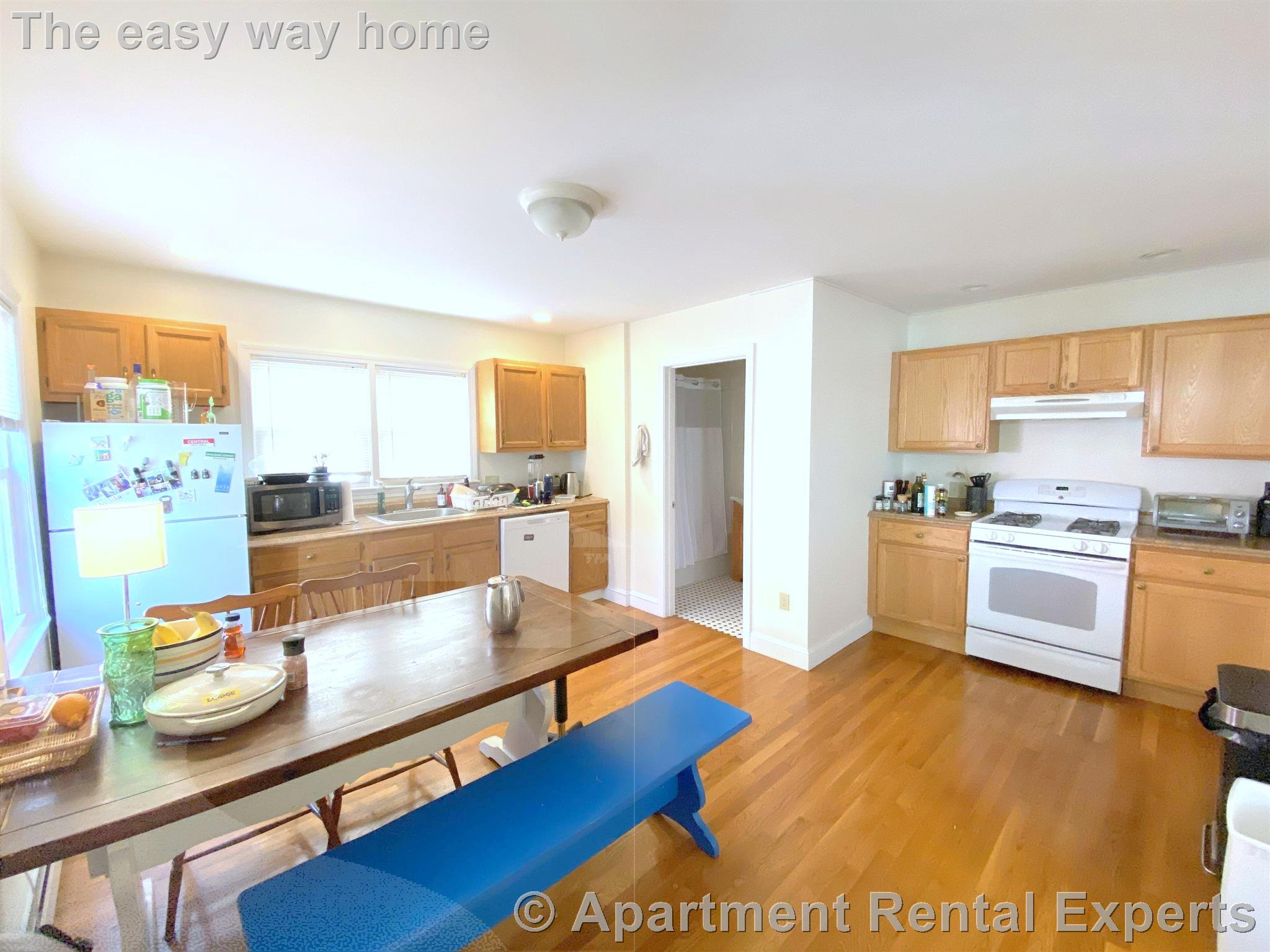 126 Pine St, Central Square