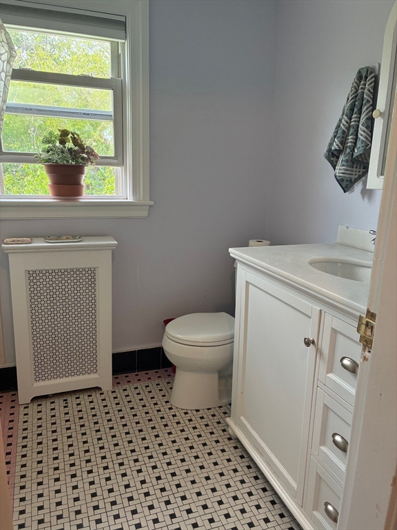 28 Coolidge Rd, Belmont