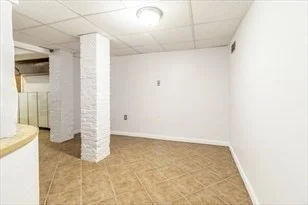 13-1R Mansfield St, Allston