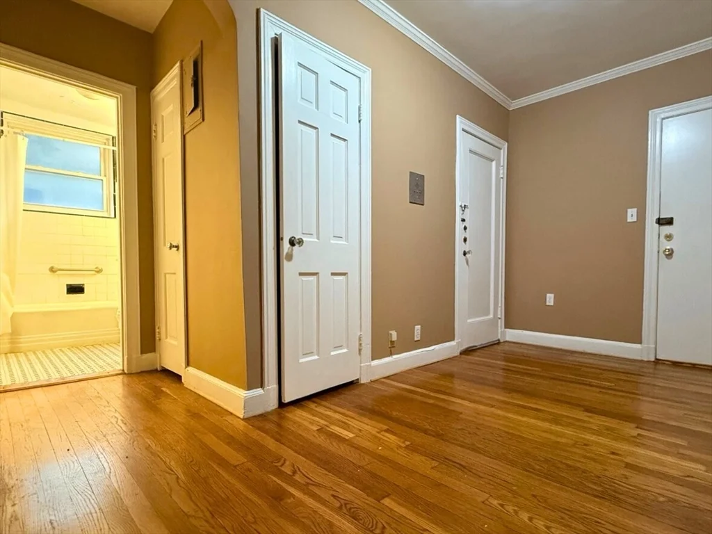 80 Strathmore Rd, Brighton