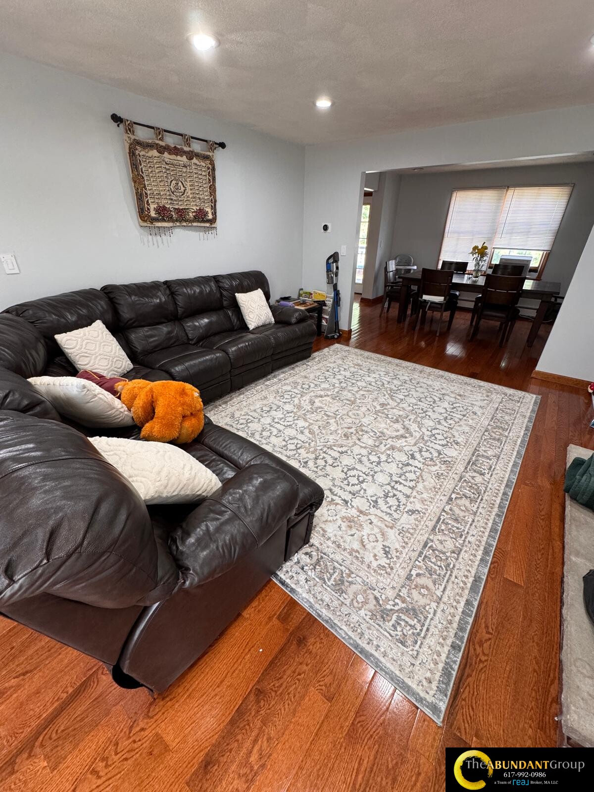 31 Helen St, North Waltham