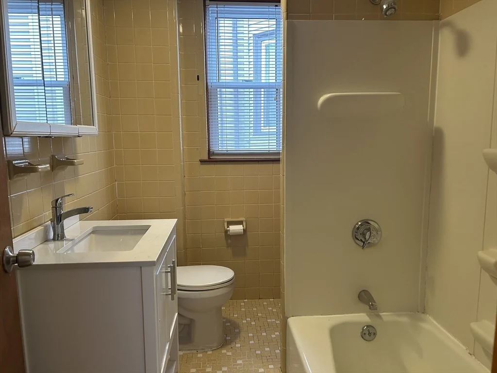 9 Starbird St, Malden