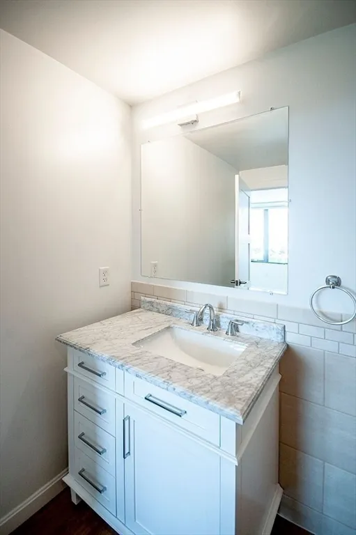 70 Parker Hill Ave, Mission Hill